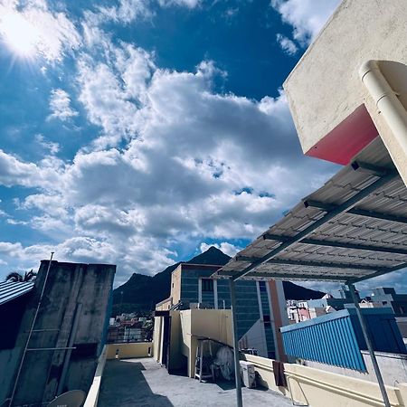 Dss Home Stay Just 500 Meter Girivalam Road Tiruvannāmalai Dış mekan fotoğraf